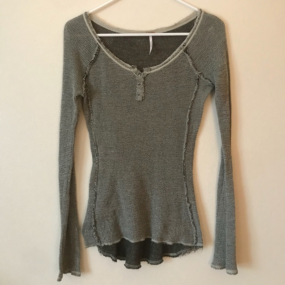 Long sleeve scoop neck shirt (olive green)